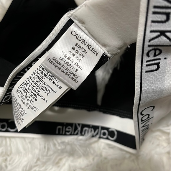 Calvin Klein bralette - Picture 5 of 5